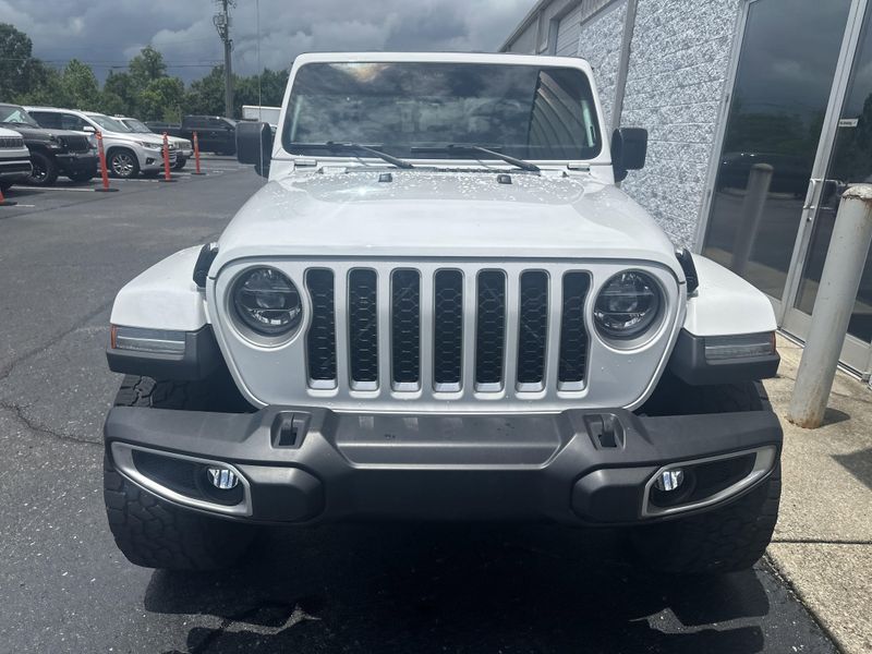 2020 Jeep Gladiator OverlandImage 2