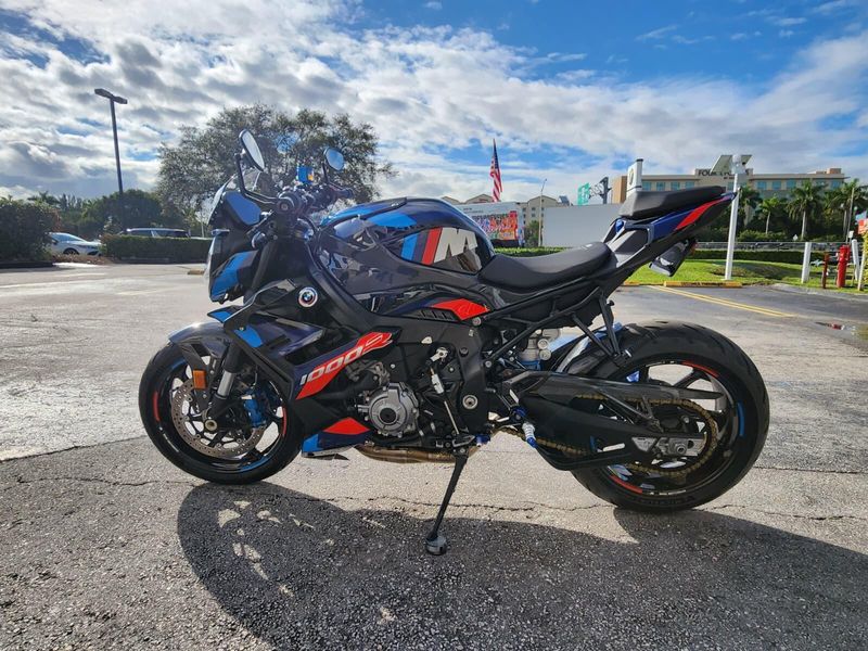 2023 BMW M 1000 RImage 5