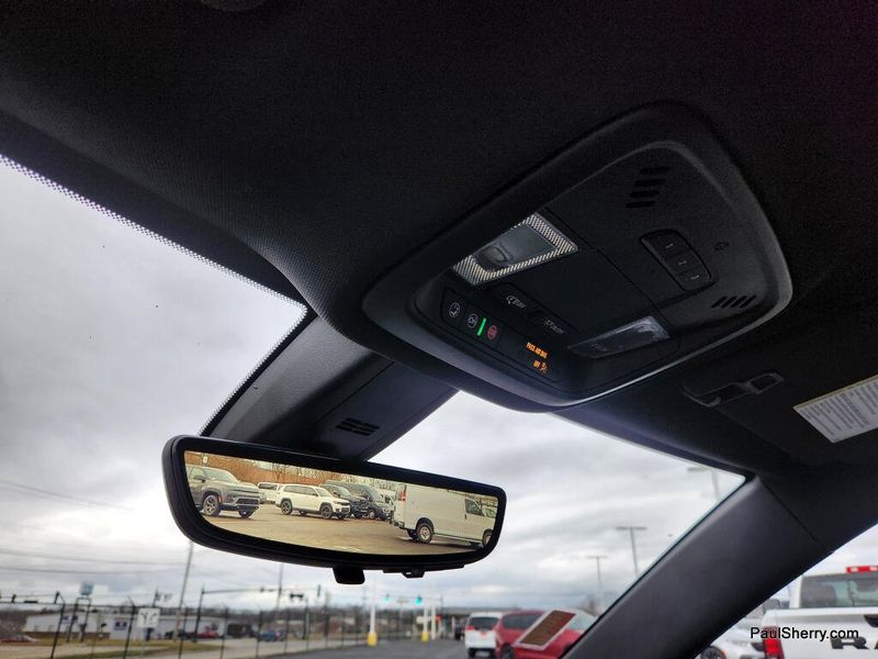 Used 2022 Chevrolet Traverse RS