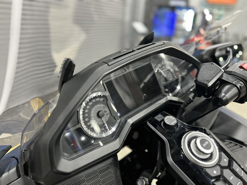 Used 2022 Honda GOLDWING DCT Image 9