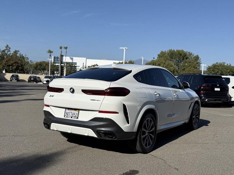 2022 BMW X6 xDrive40iImage 6