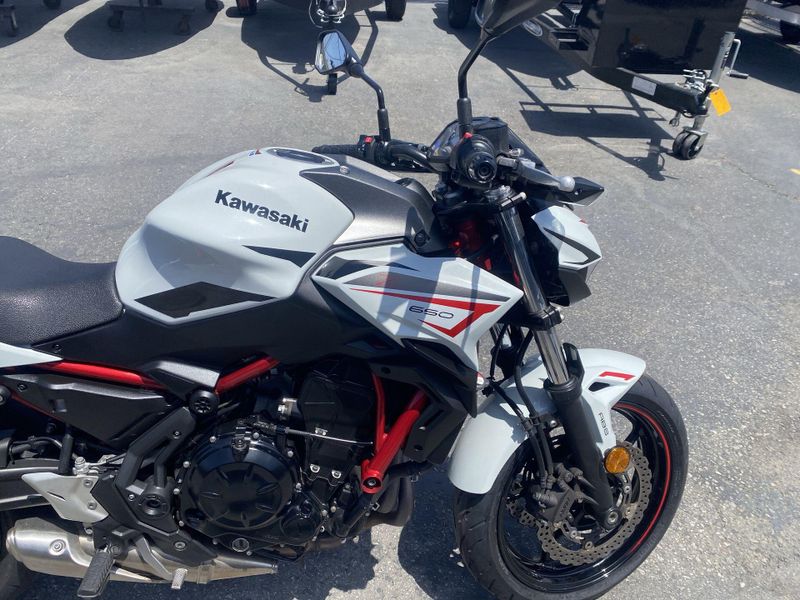Used 2022 Kawasaki Z650 ABS Image 14