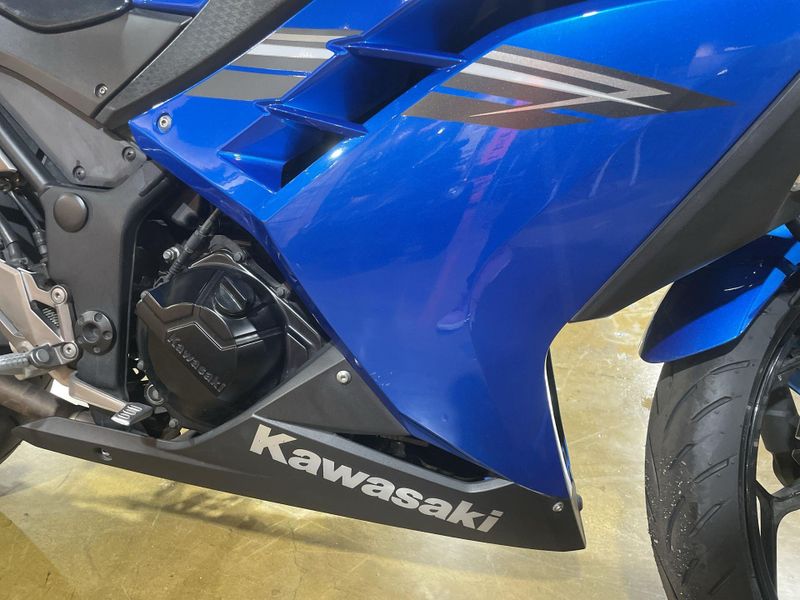 Used 2017 Kawasaki NINJA 300 Image 20