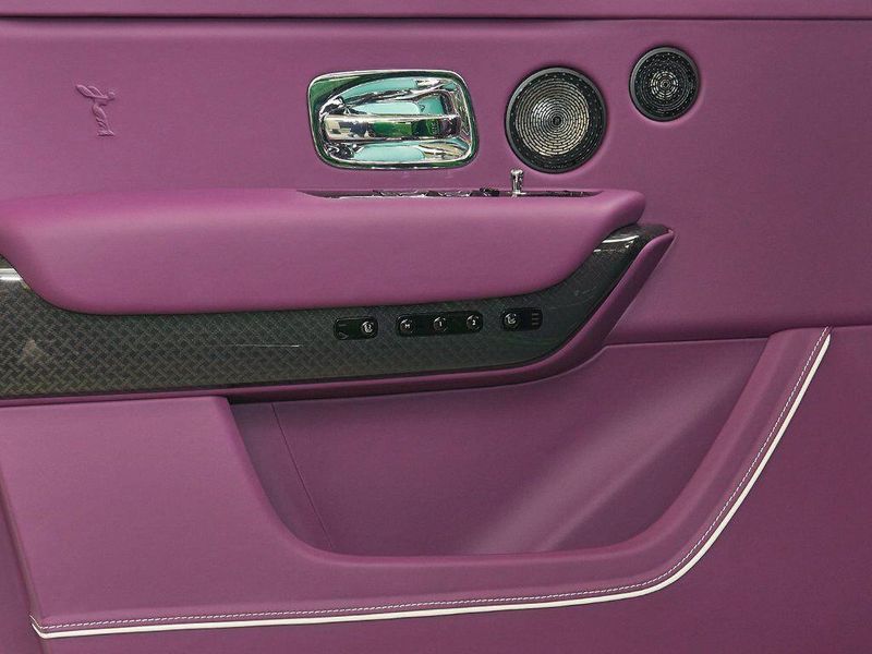 New 2026 Rolls-Royce Cullinan Black BadgeImage 15