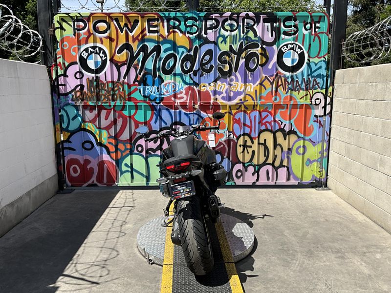 New 2026 BMW R 1300 R Image 5