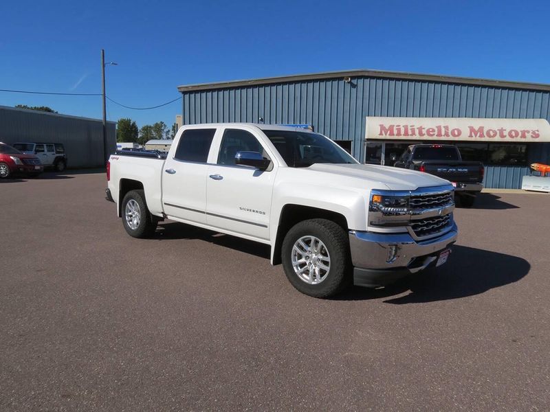 Used 2016 Chevrolet Silverado 1500 LTZ 4x4 4dr Crew Cab 5.8 ft. SBImage 2
