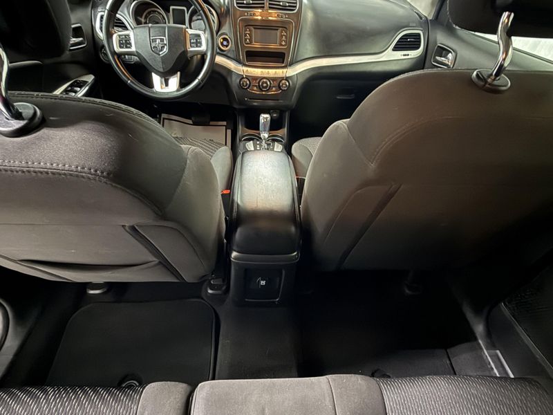 Used 2018 Dodge Journey SEImage 18