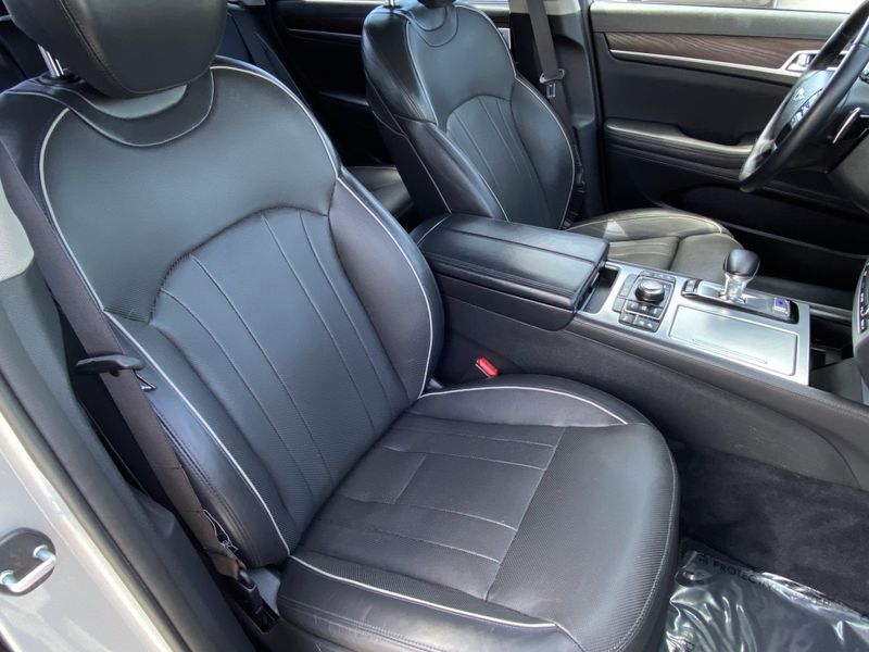 Used 2018 Genesis G80 3.8Image 11