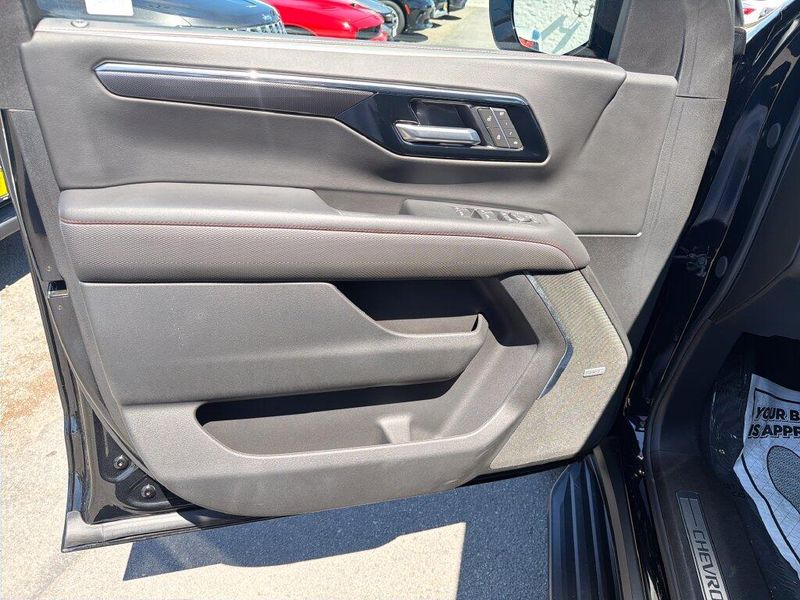 Used 2026 Chevrolet Tahoe RSTImage 10
