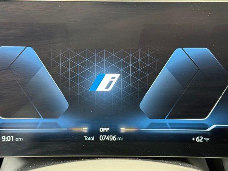 Used 2026 BMW iX xDrive60Image 26