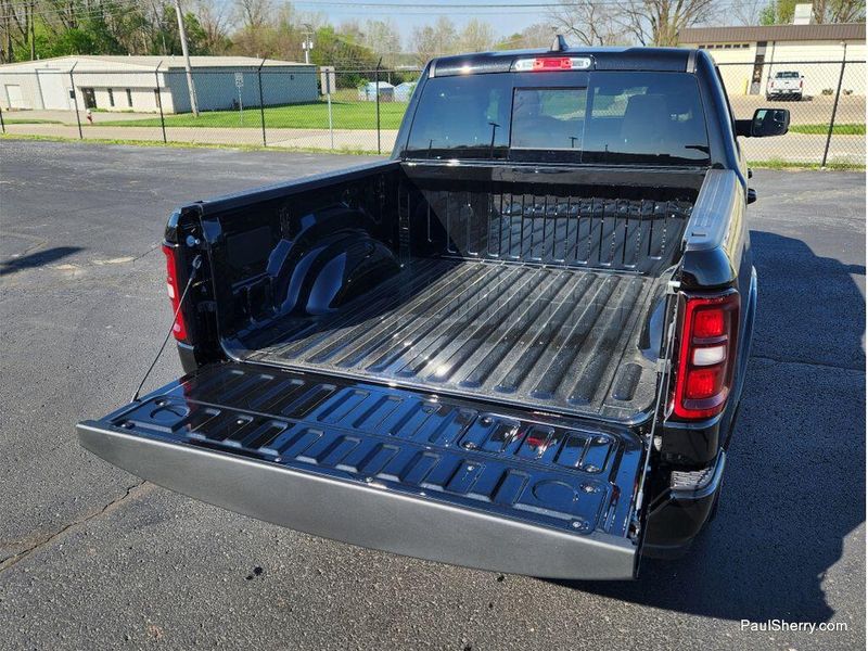 New 2026 RAM 1500 Laramie Crew Cab 4x4 5'7' Box