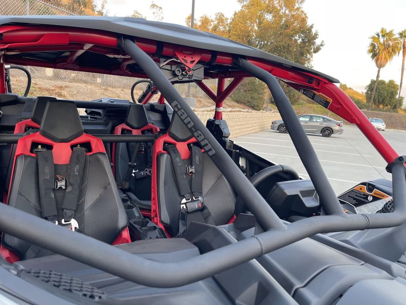 2025 Can-Am MAVERICK X3 MAX X RC TURBO RR Image 3
