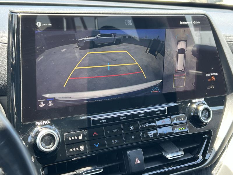 Used 2021 Toyota Highlander LimitedImage 21