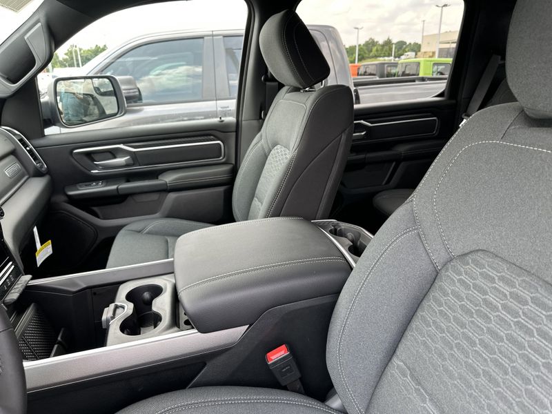 2025 RAM 1500 Big Horn Crew Cab 4x4 5