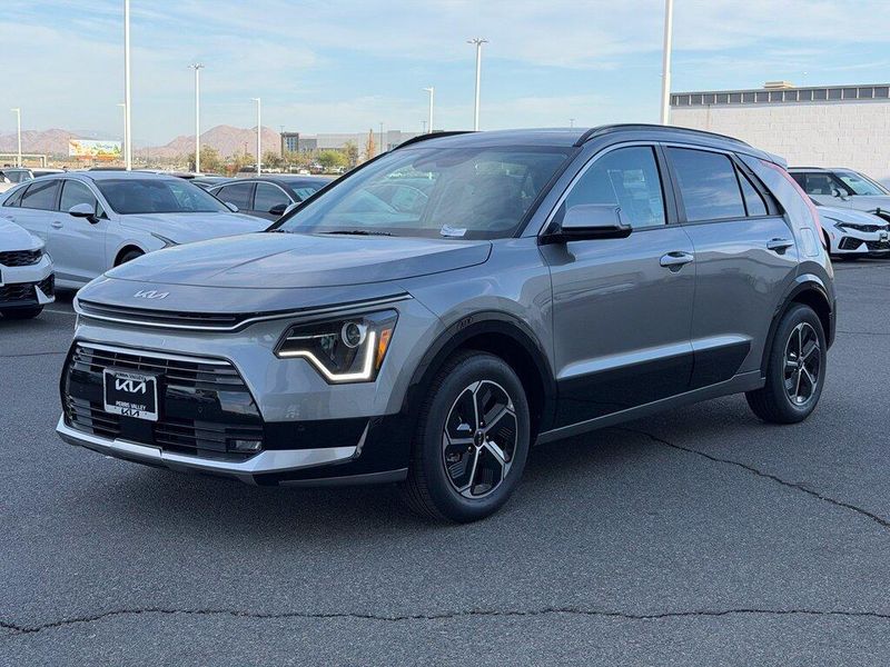 New 2026 Kia Niro SXImage 3
