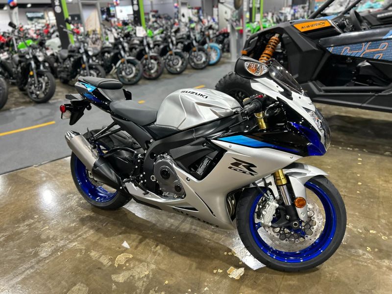 New 2026 Suzuki GSX-R750 Image 9
