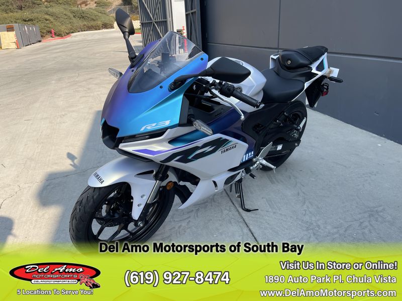 2025 Yamaha YZF-R3 ABS Image 5