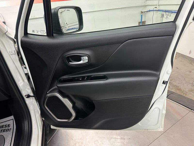 2022 Jeep Renegade LatitudeImage 26