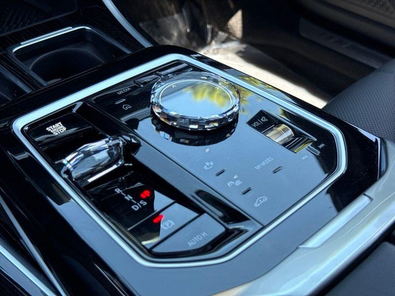 Used 2026 BMW 7 Series 740iImage 27