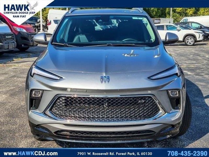 2024 Buick Encore GX Sport Touring photo 4