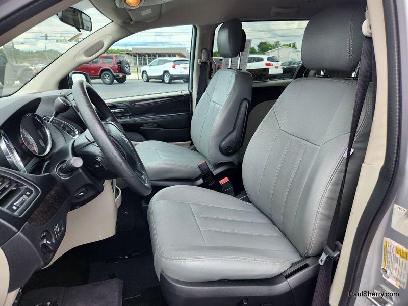 Used 2012 Dodge Grand Caravan SXT