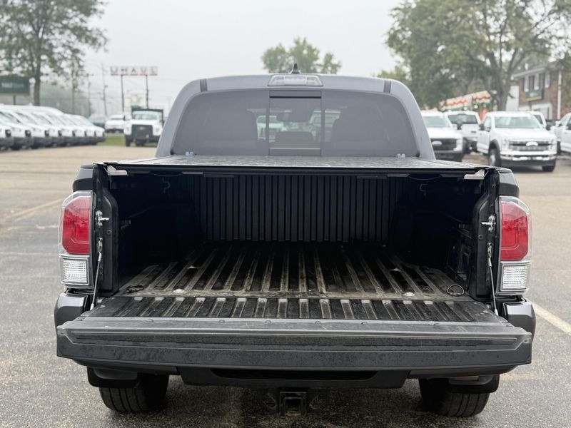 2023 Toyota Tacoma SR5 photo 4