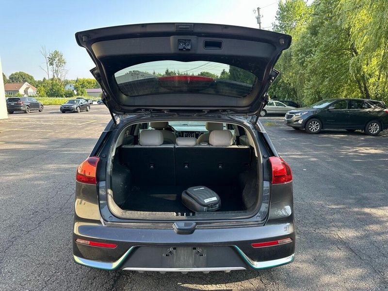2019 Kia Niro Plug-In Hybrid LX photo 9