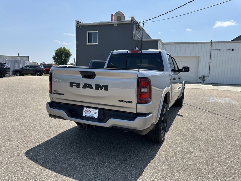 2025 RAM 1500 Big Horn Crew Cab 4x4 5