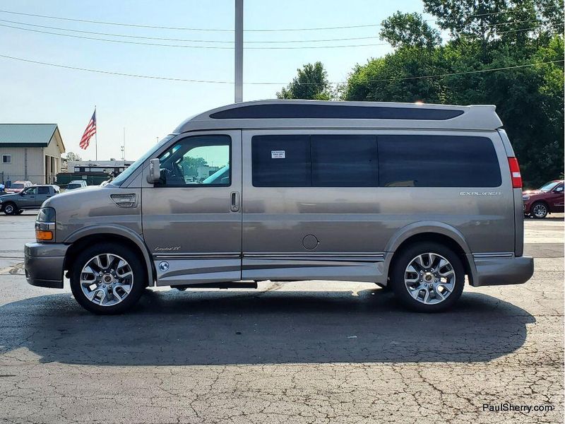 2022 Chevrolet Express Cargo Image 19
