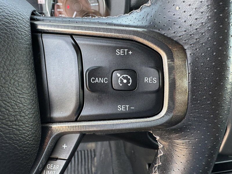 2021 RAM 1500 RebelImage 19