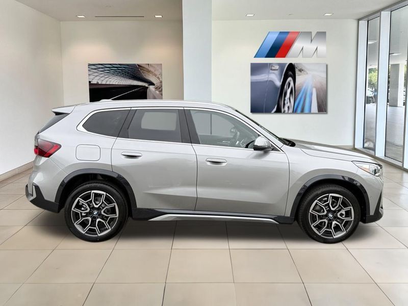 2025 BMW X1 xDrive28iImage 5
