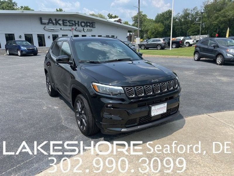 2024 Jeep Compass Limited 4x4Image 1