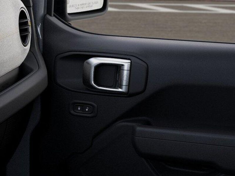 New 2026 Jeep Wrangler 4-door Sport SImage 25