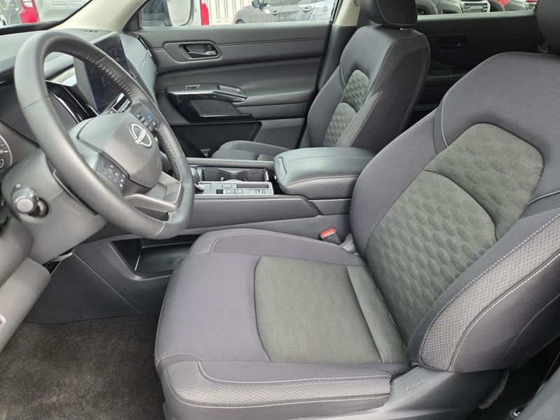 Used 2026 Nissan Pathfinder SV 2WD