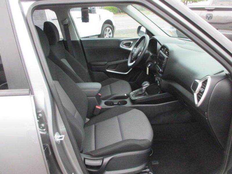 Used 2023 Kia Soul LXImage 22