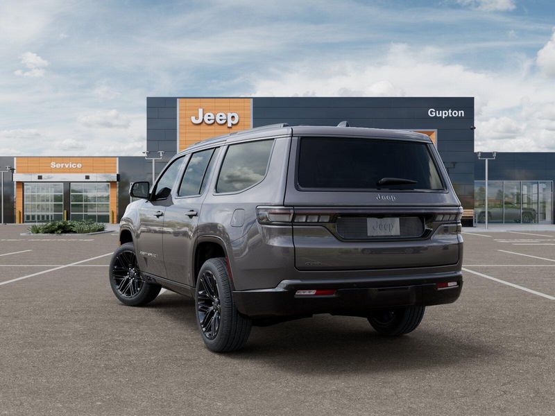 2026 Jeep Grand Wagoneer Limited Reserve 4x4Image 29