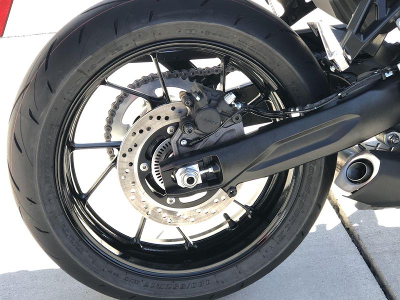 New 2026 Suzuki GSX-8R Image 21