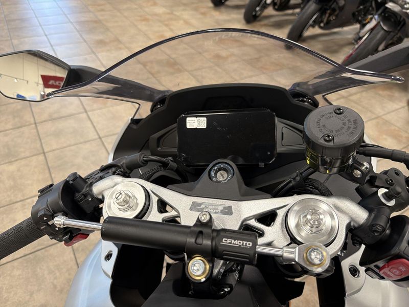 New 2026 CFMOTO 675SS Image 25