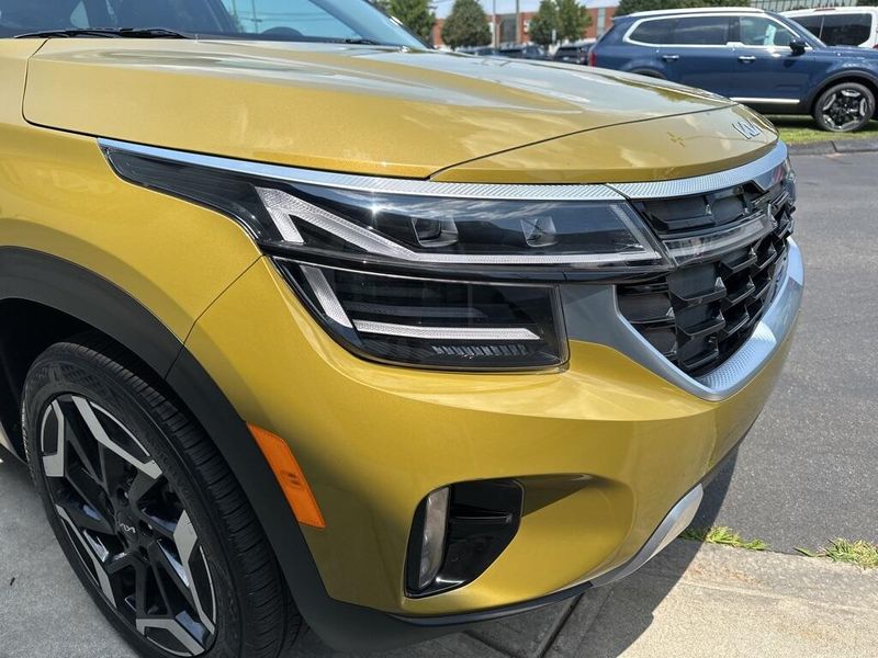 Used 2024 Kia Seltos SXImage 10