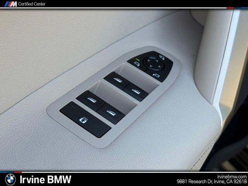 Used 2026 BMW iX xDrive45Image 19