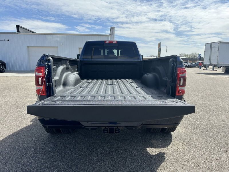 2024 RAM 3500 Laramie Crew Cab 4x4 8