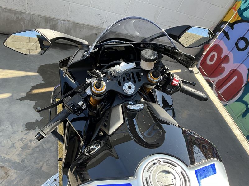 New 2026 Yamaha YZF-R1M Image 10