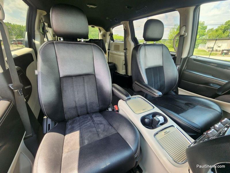 2018 Dodge Grand Caravan SXTImage 52