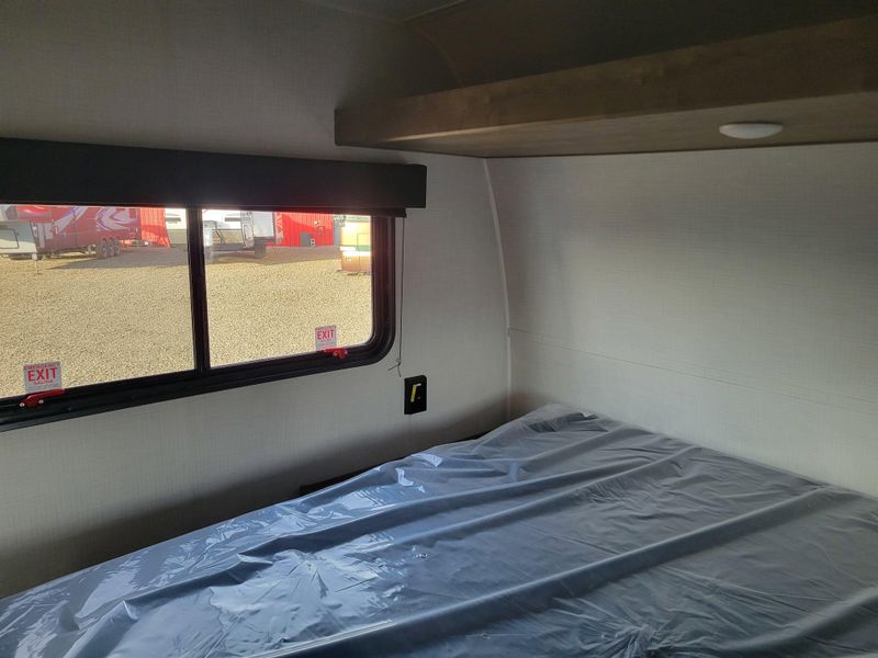 New 2026 KEYSTONE SPRINGDALE 244RBCWE Image 12