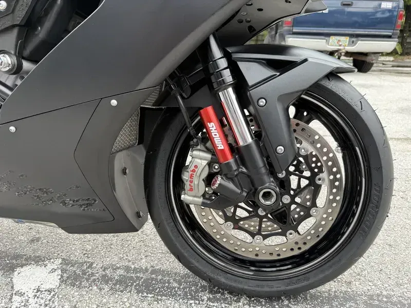 Used 2024 Kawasaki Ninja ZX10R ABS 