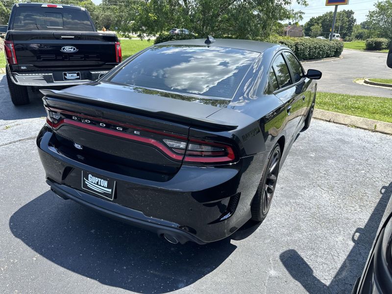 2022 Dodge Charger R/TImage 6