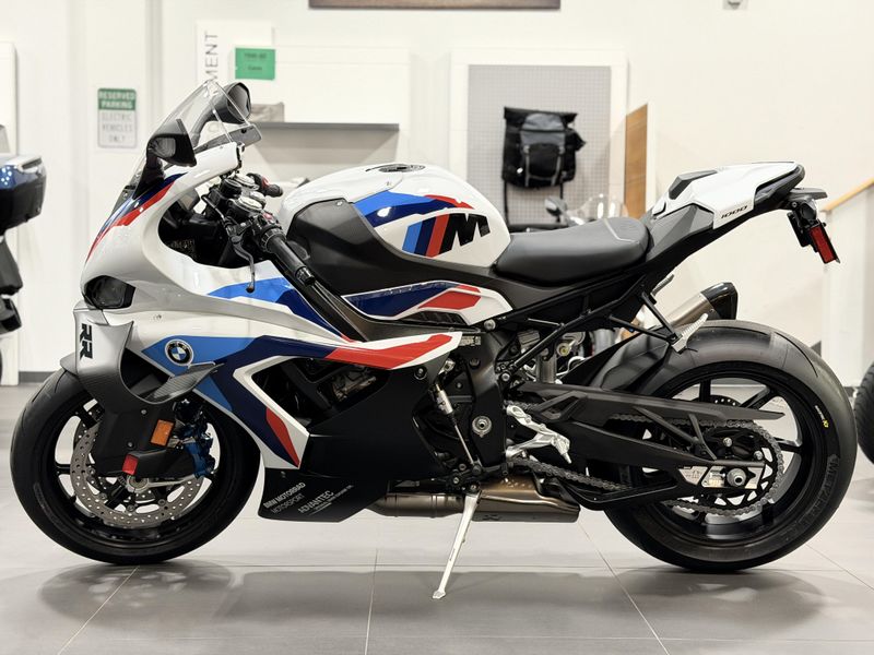 2026 BMW M 1000 RRImage 2