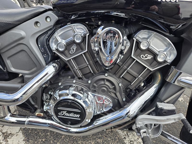 USED 2019 INDIAN MOTORCYCLE SCOUT Image 8