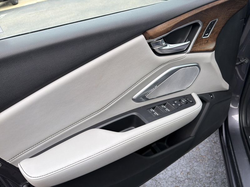 Used 2019 Acura RDX w/Advance PkgImage 18
