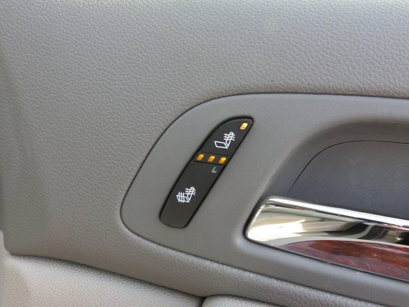 Used 2008 Chevrolet Tahoe LTZ 4x4 4dr SUVImage 7